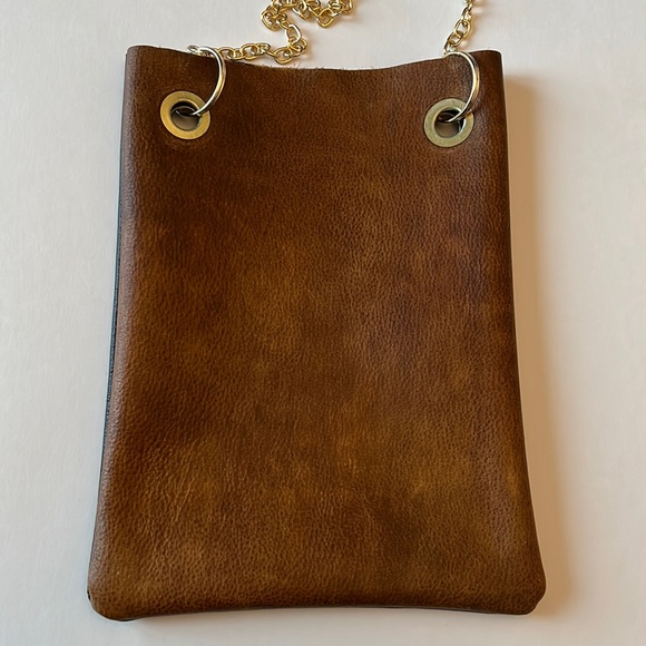 NEW Leather cell phone crossbody/pouch - Picture 4 of 11